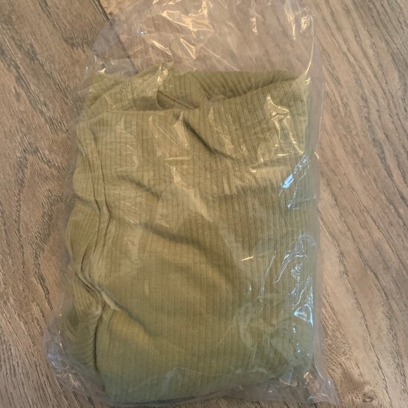 NWT ANYBODY COZY KNIT LUXE ASYMMETRICAL RIB TUNIC TOP MEADOW GREEN XXS - Picture 5 of 5